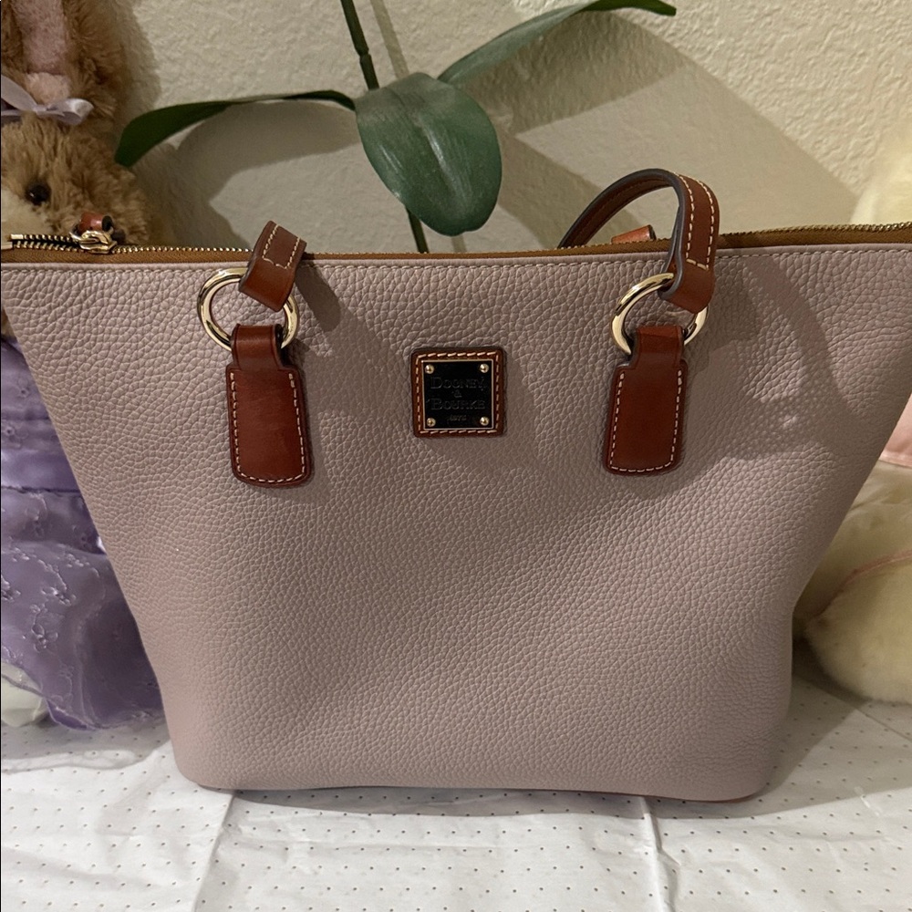 Dooney & Bourke oyster and Brown Tote Bag